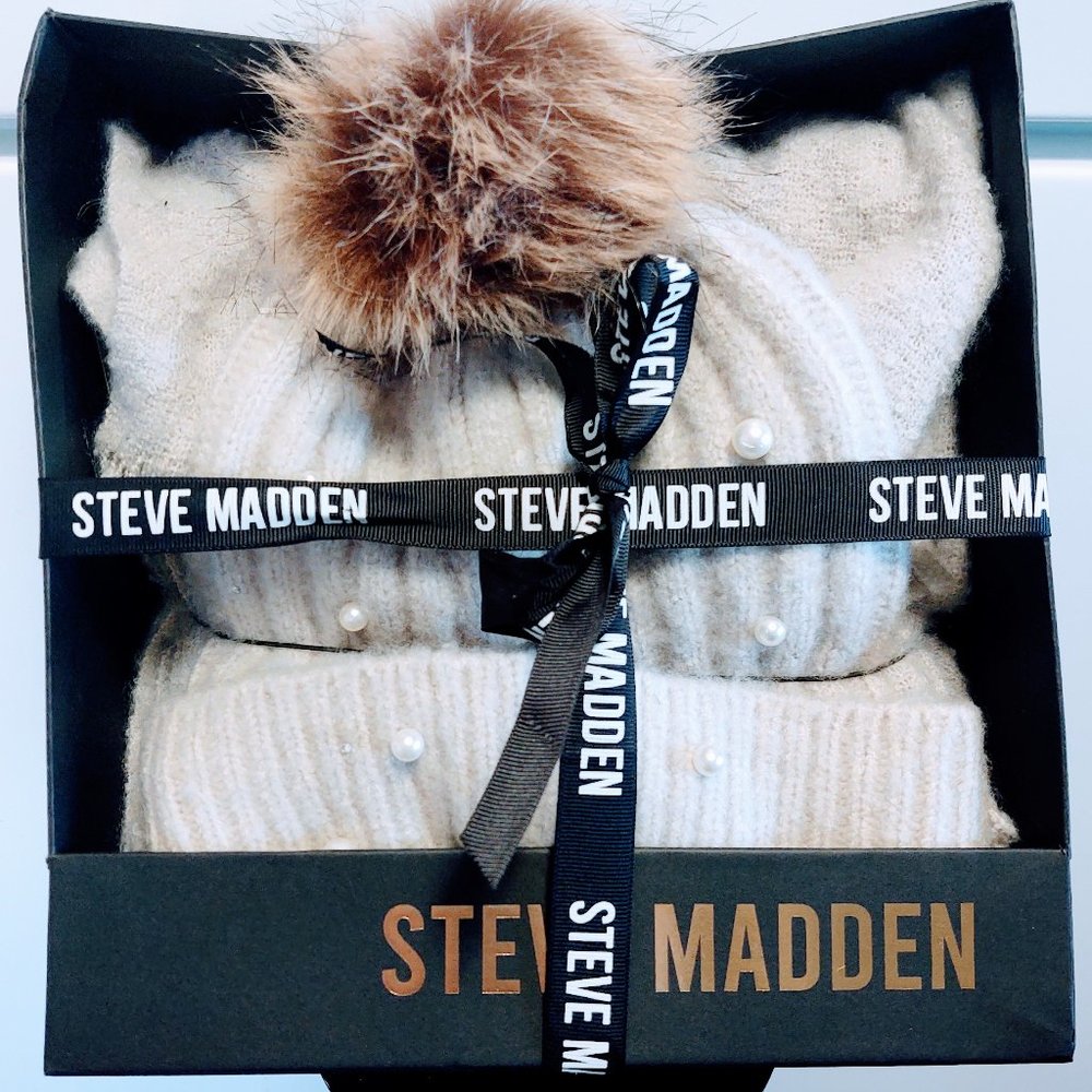 NWT IN BOX STEVE MADDEN LIGHT GREY KNIT BLING HAT/BEANIE & SCARF SET SMA-2678 OS